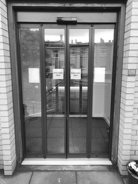 Automatic Folding Doors | Folding Door Systems | Gilgen Doors UK